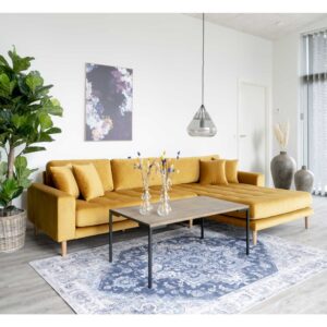Lido Loungesofa, højrevendt i sennepsgul velour med fire puder og natur træben, HN1004 - Billede 5