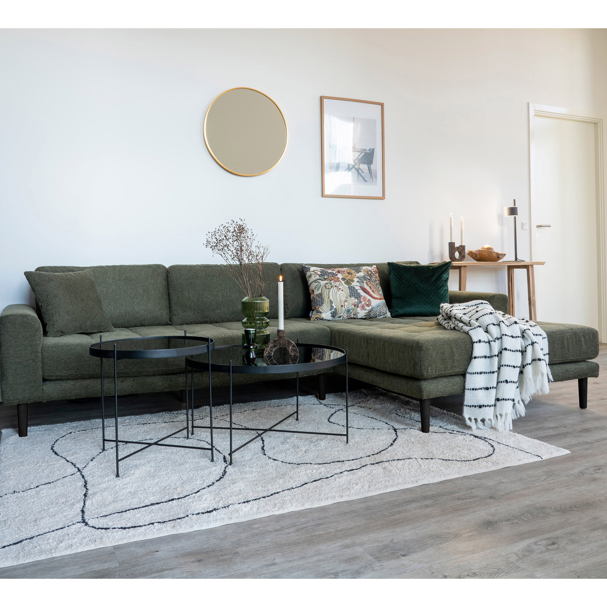 Lido Loungesofa, højrevendt i olivengrøn med fire puder og sorte træben, HN1020 - Billede 5