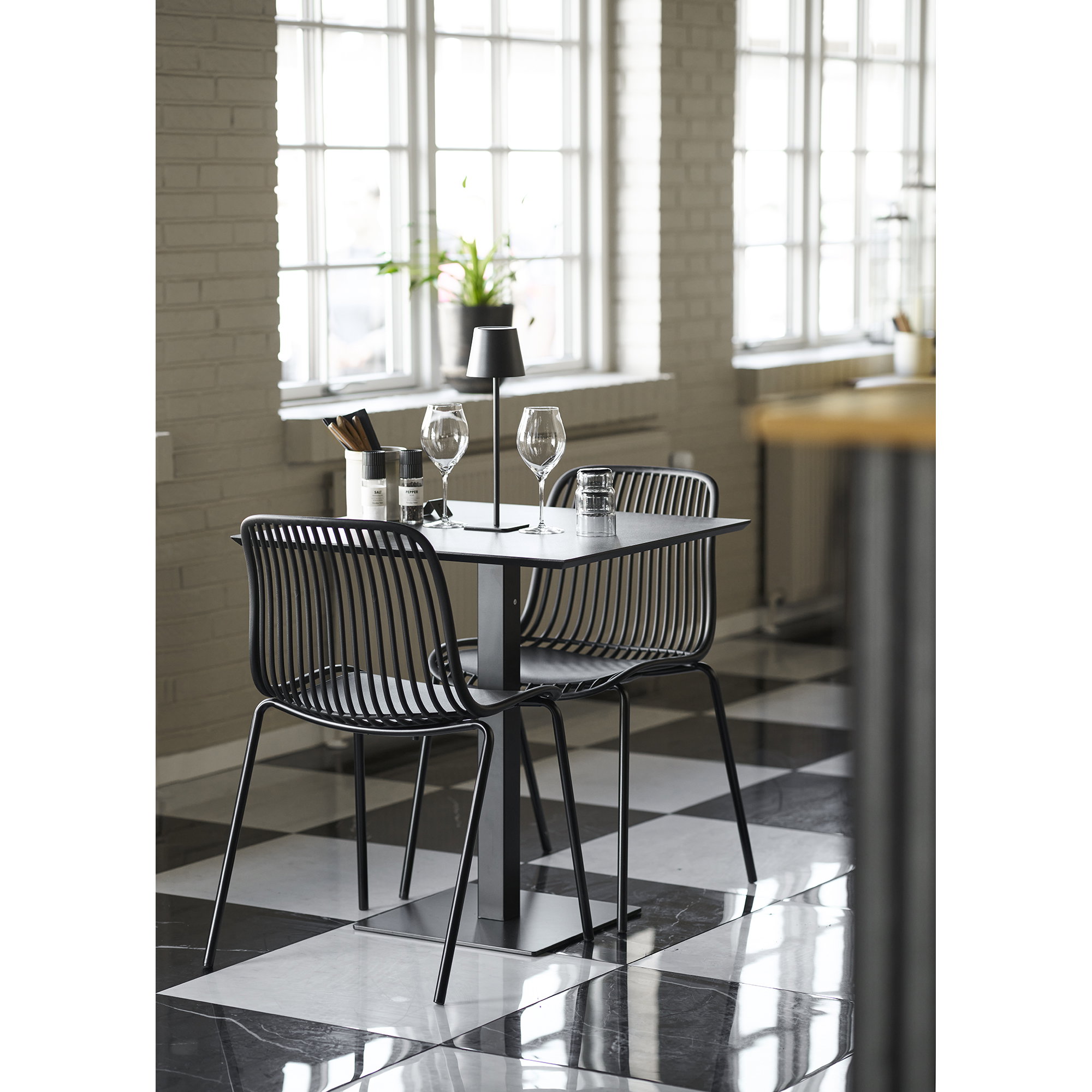 Fano Cafebord, melamin, mørk stenlook, sort metal base, 70x70x75 cm - Billede 9
