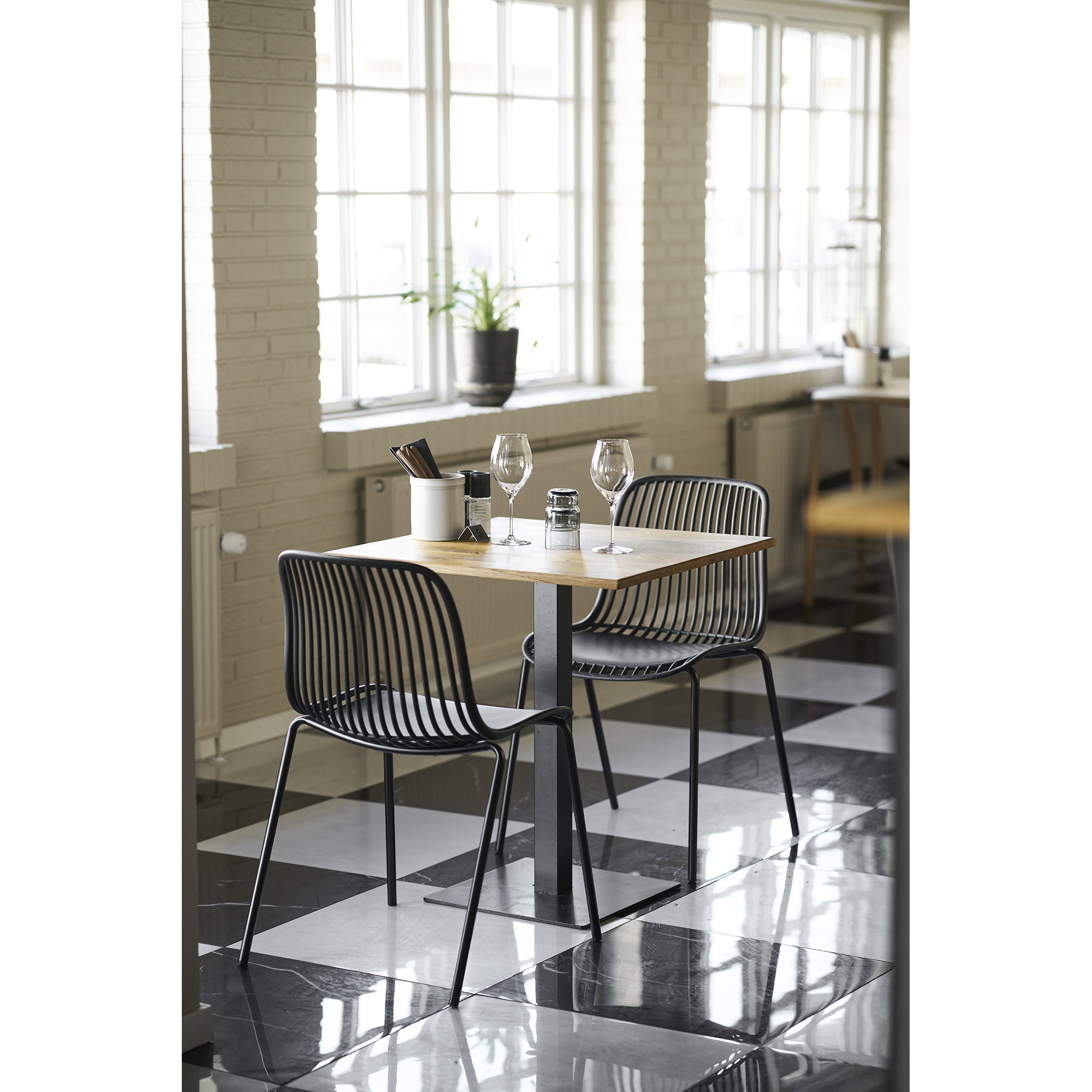 Lignano Cafebord, egetræ, sort metal base, 70x70x75 cm - Billede 6