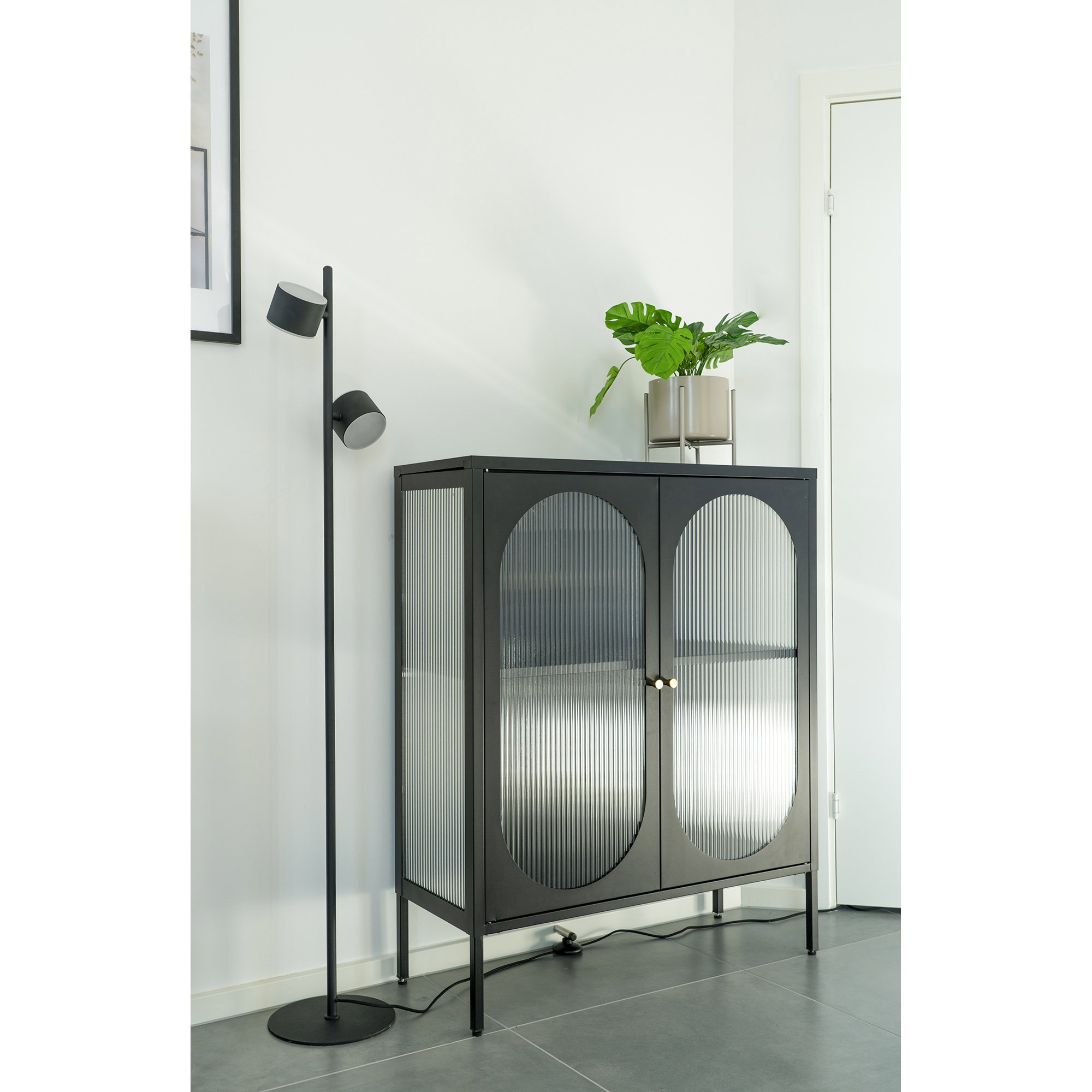 Adelaide Vitrineskab, 2 riflede glasdøre, stål, sort, 90x35x110 cm - Billede 7