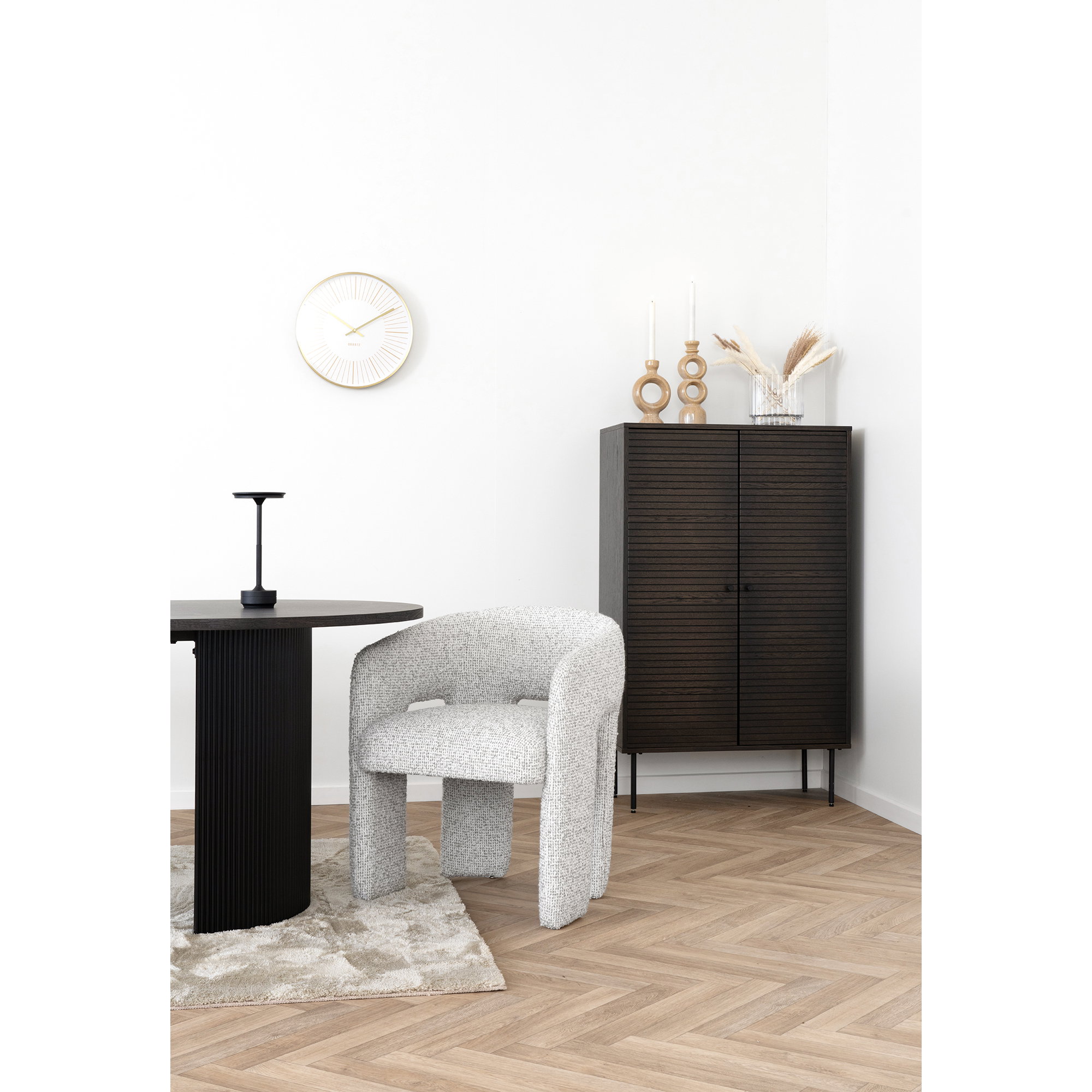 Kyoto Vitrineskab, 2 låger, egefiner, smoked, sorte metalben, 80x40x130 cm - Billede 7