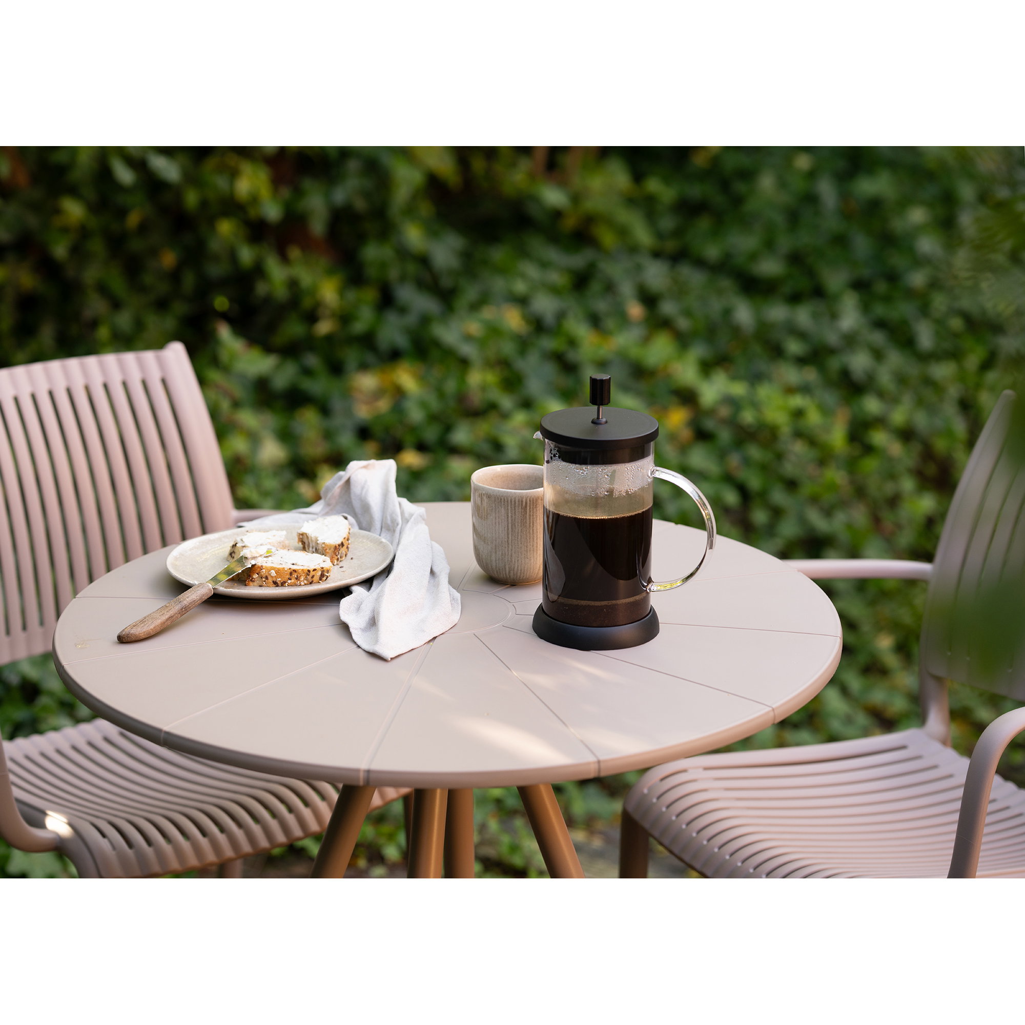 Barletta Cafébord, polypropylen/stål, taupe, ø70x73,5 cm - Billede 6