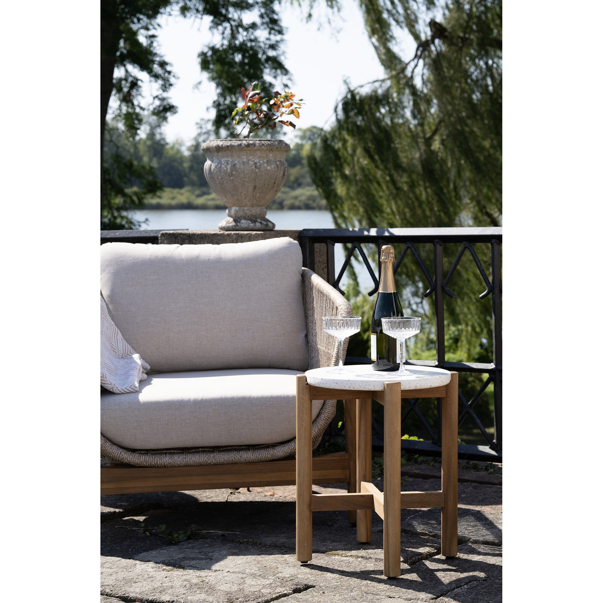 Terracina Hjørnebord, akacie/terrazzo, hvid/natur, ø37x48 cm - Billede 7
